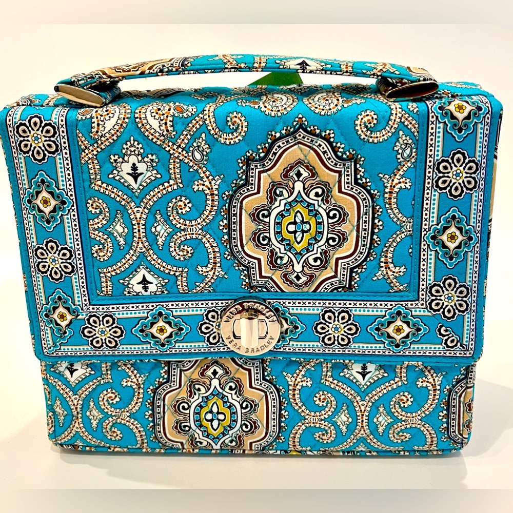 NEW Vera Bradley Purse/Crossbody Bag-back pocket,inside has zip pocket+2 pockets
